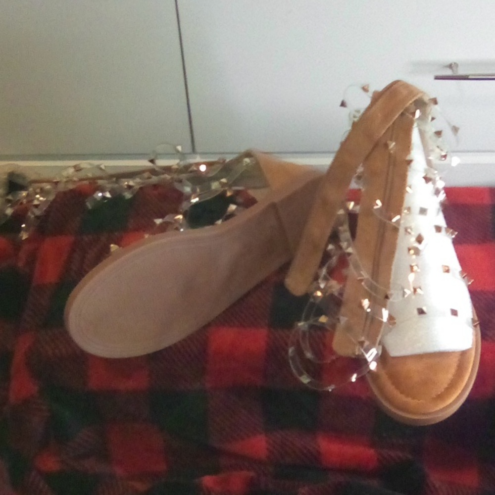 Gladiator Studded Sandals Size 7.5 - Picture 4 of 4